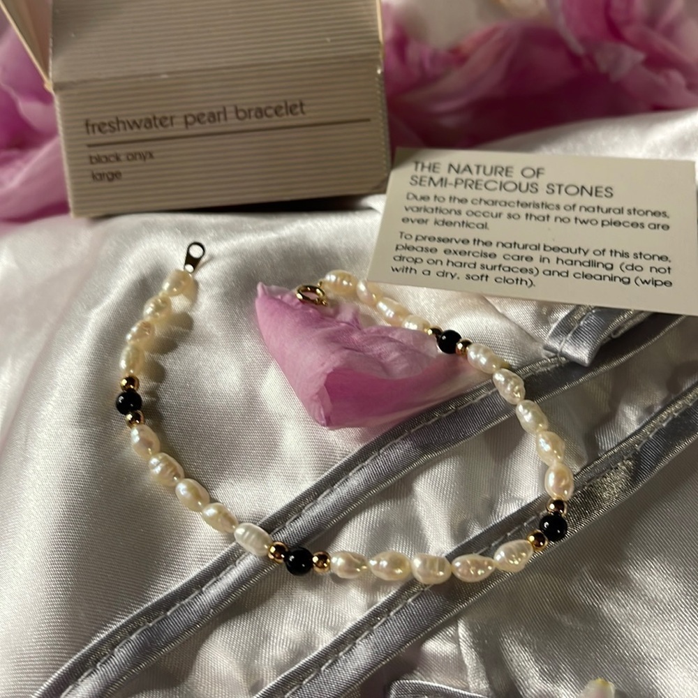Vintage 1991 Vintage Freshwater Pearl Bracelet (large) 8” Black Onyx